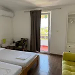 Apartment Vera 1 *
