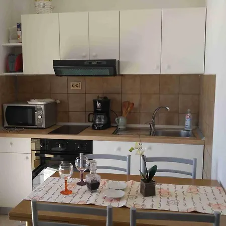 公寓 Vera 1 罗戈兹尼察