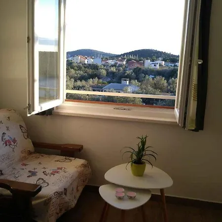 Vera 1 Apartment *