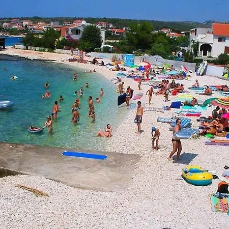 Vera 1 * 罗戈兹尼察