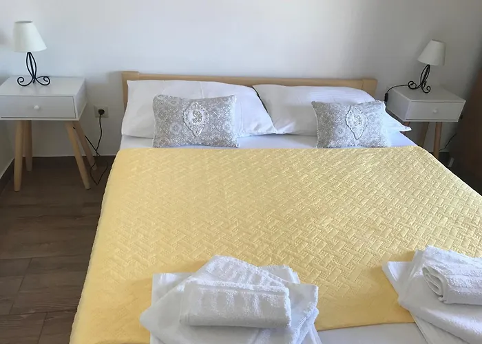 Apartment Vera 1 Rogoznica (Sibenik-Knin)